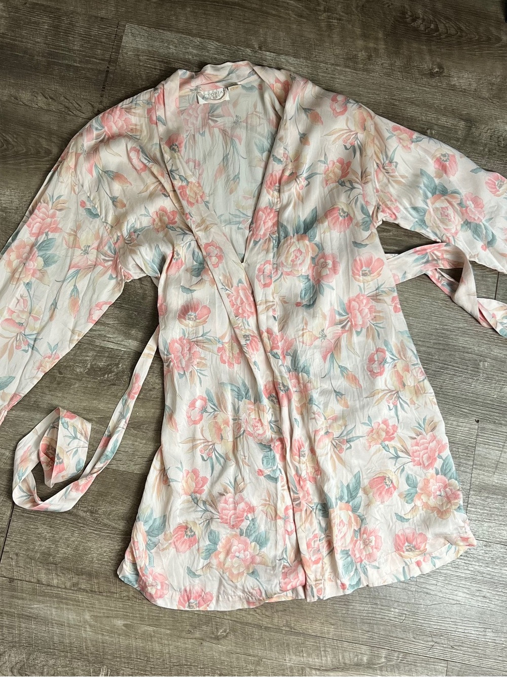 Victoria’s Secret Vintage 100% Silk Robe